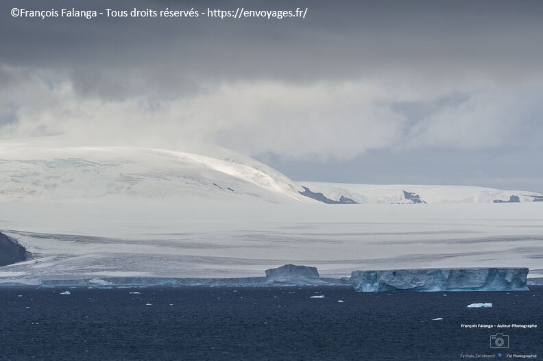 Fsai221229_Antartique-Baie-Espoire_83.jpg