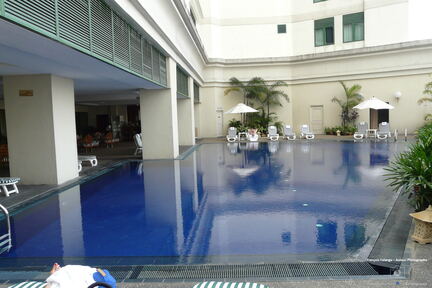 Fsai080731 Malaisie-KL-Ritz-Piscine 01
