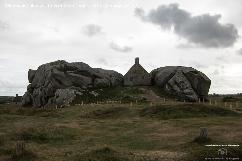 Fsai210928_055_Bretagne_Meneham.JPG